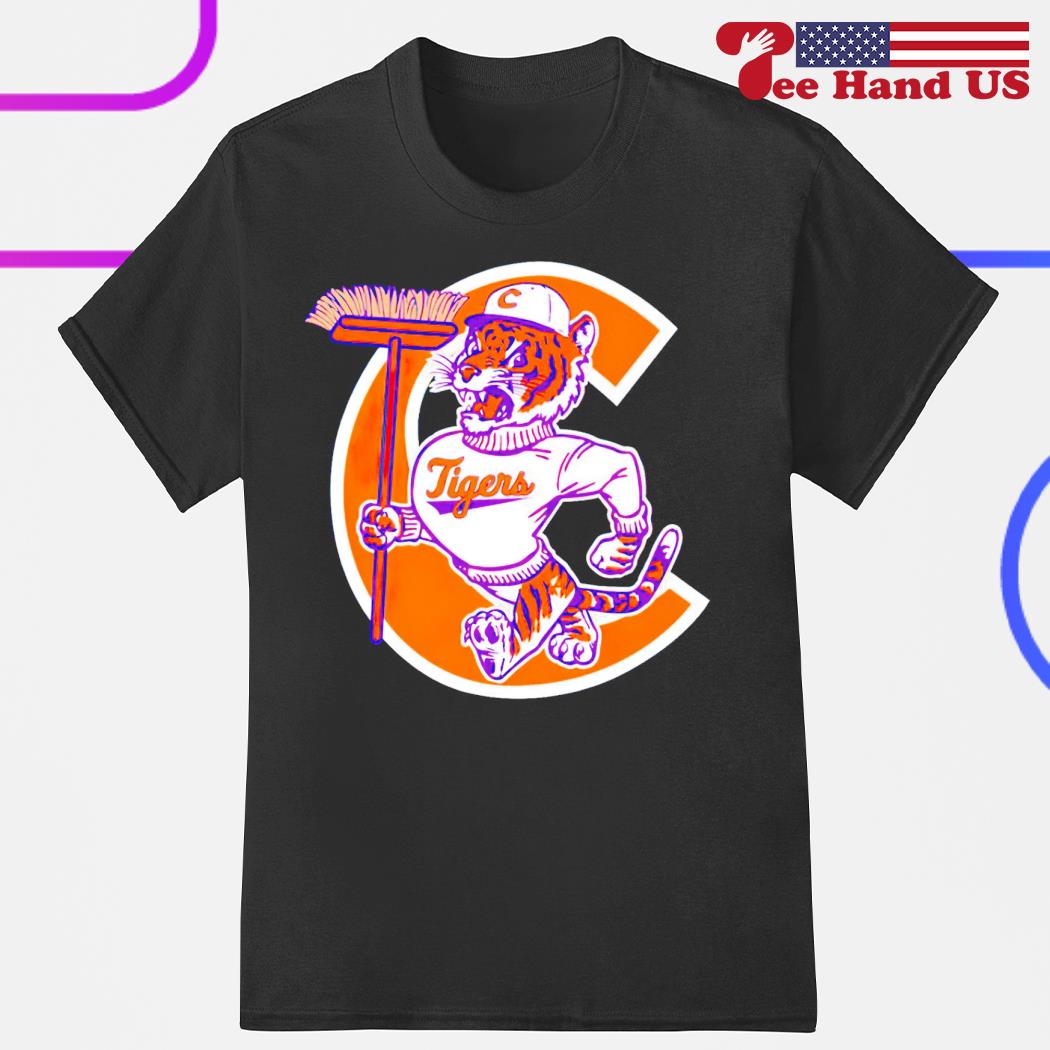 Austin Pendergist Sweep Tigers shirt