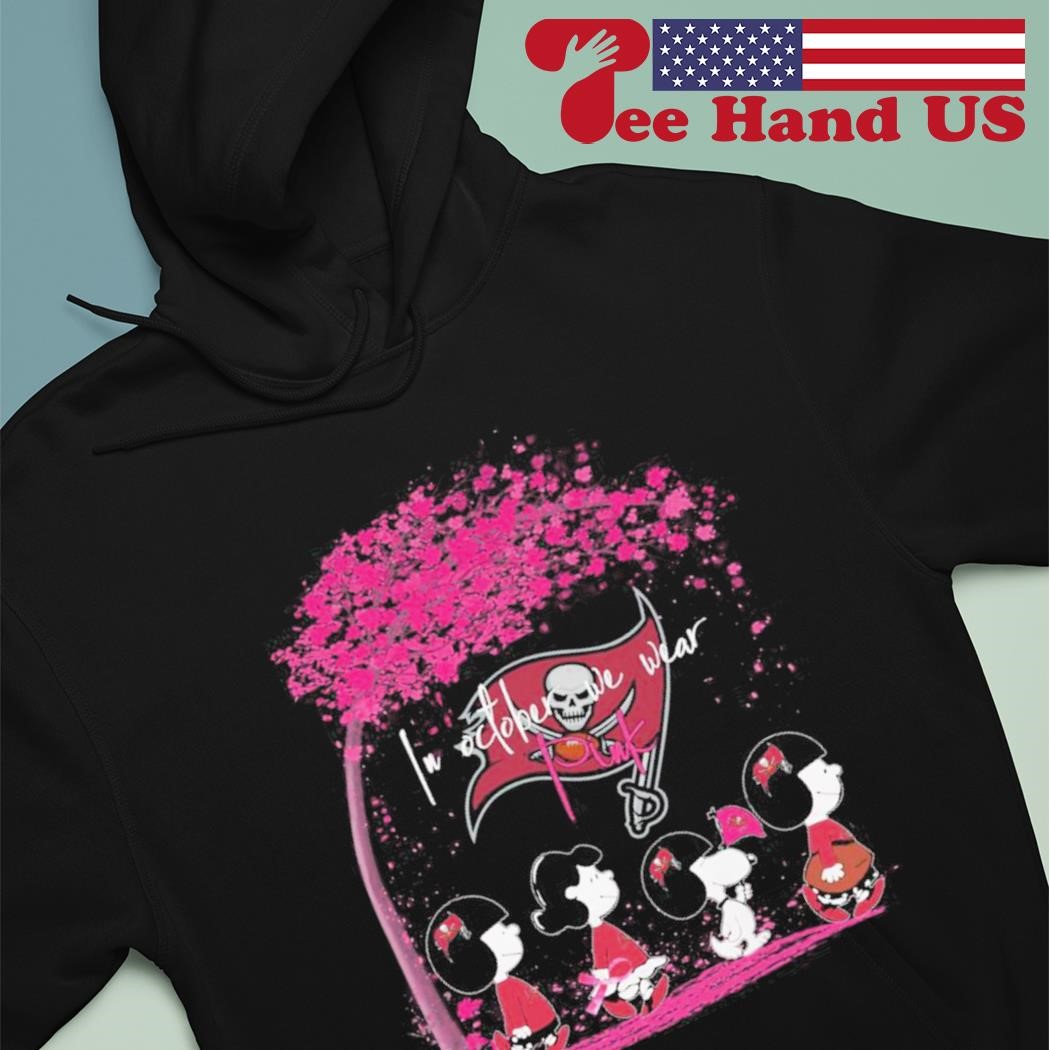 Tampa Bay Buccaneers Peanuts characters in October we wear pink shirt,  hoodie, sweater, long sleeve and tank top