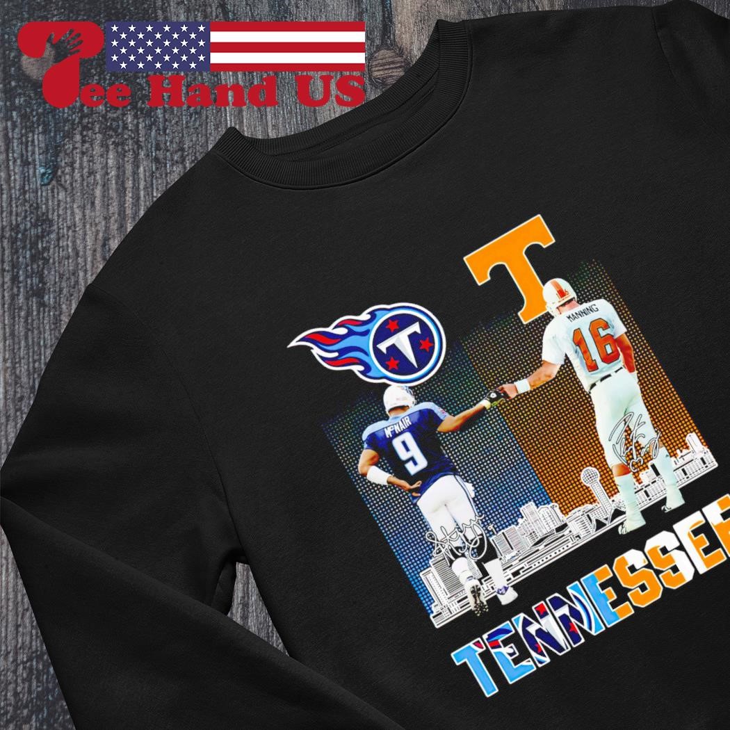 Tennessee Titans Steve Mcnair and Tennessee Volunteers Peyton Manning  signatures shirt, hoodie, sweater, long sleeve and tank top