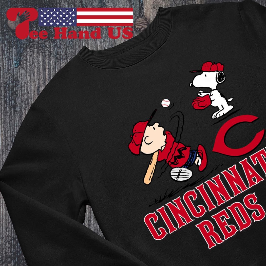 Peanuts Charlie Brown And Snoopy Playing Baseball Cincinnati Reds T-shirt,  hoodie, sweater, long sleeve and tank top