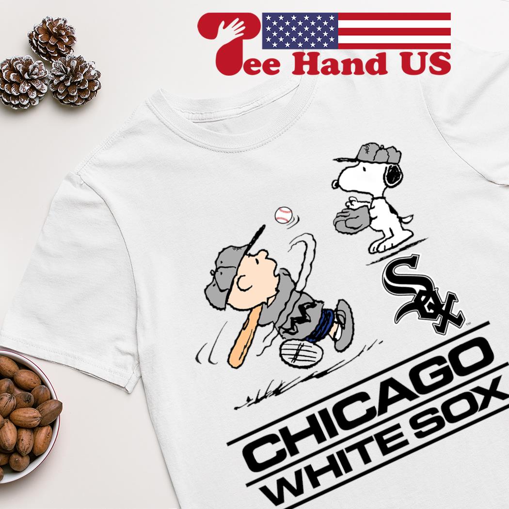 Peanuts Charlie Brown And Snoopy Playing Baseball Chicago White Sox T-Shirt  - TeeNavi