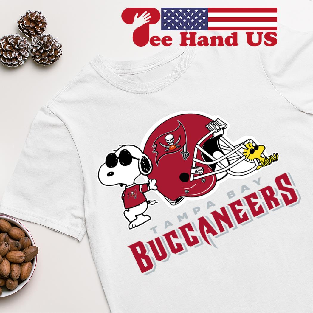 Tampa Bay Buccaneers Snoopy And Woodstock shirt,sweater, hoodie, sweater,  long sleeve and tank top