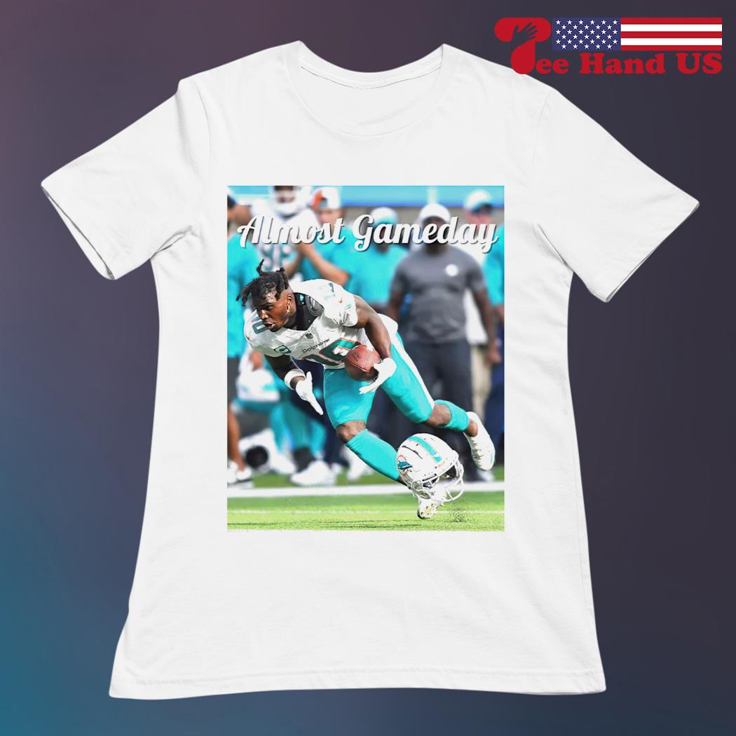 Order your Miami Dolphins Tyreek Hill jersey today