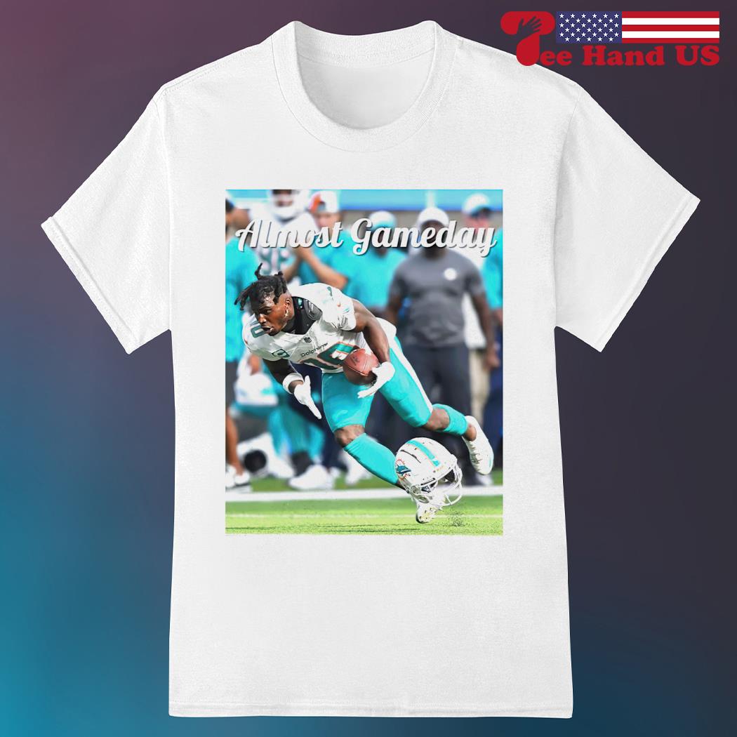 Tyreek Hill Miami Dolphins No Helmet shirt, hoodie, sweater, long