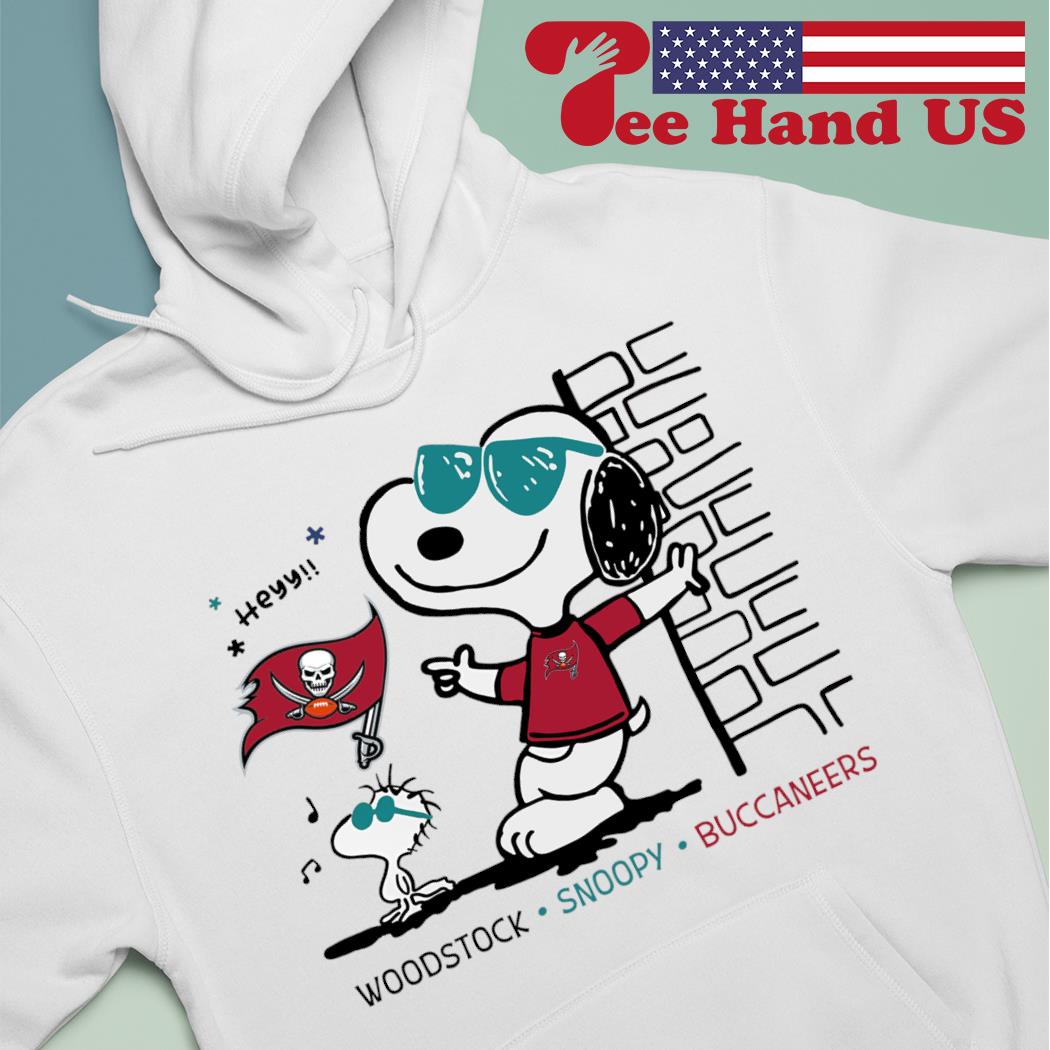 Woodstock Snoopy Buccaneers shirt, hoodie, sweater, long sleeve and tank top