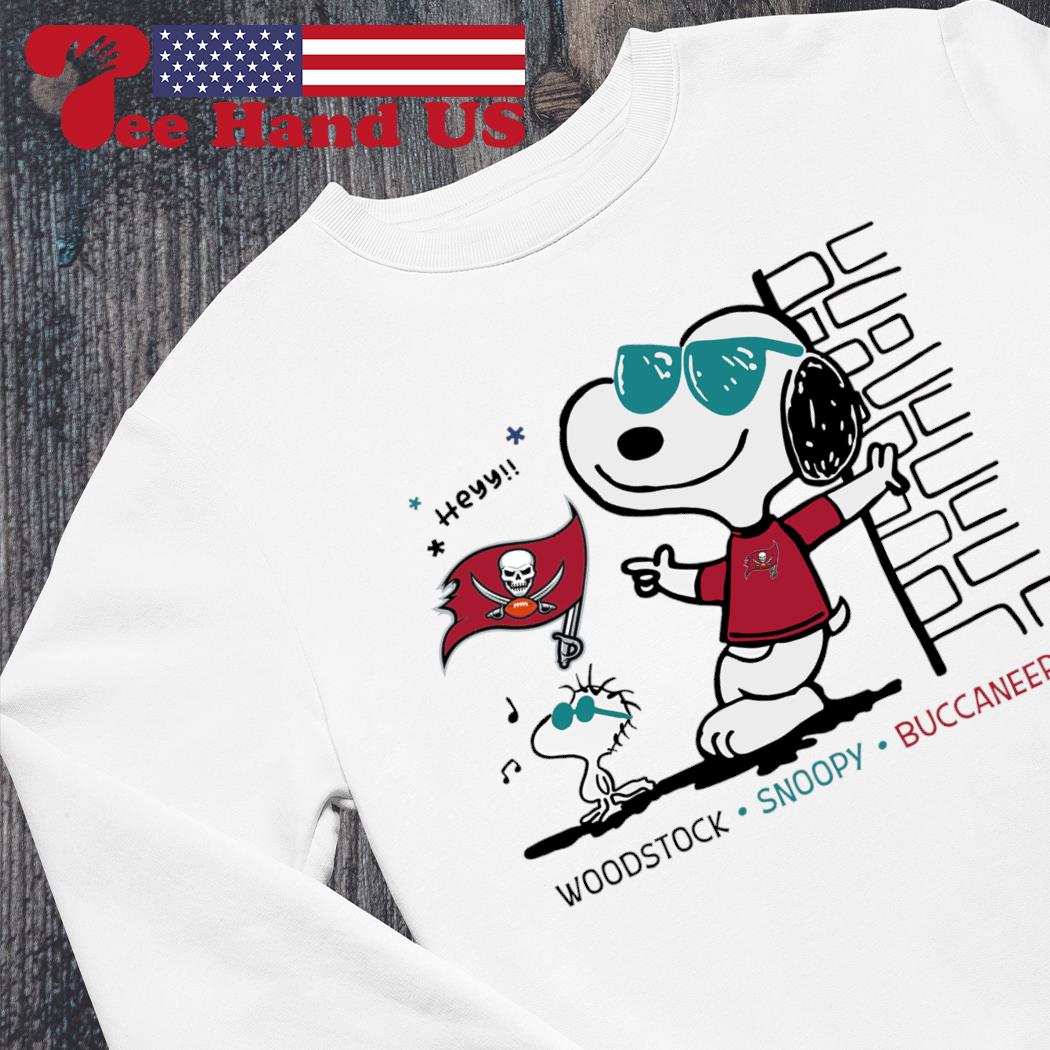 Tampa Bay Buccaneers Snoopy And Woodstock shirt,sweater, hoodie, sweater,  long sleeve and tank top