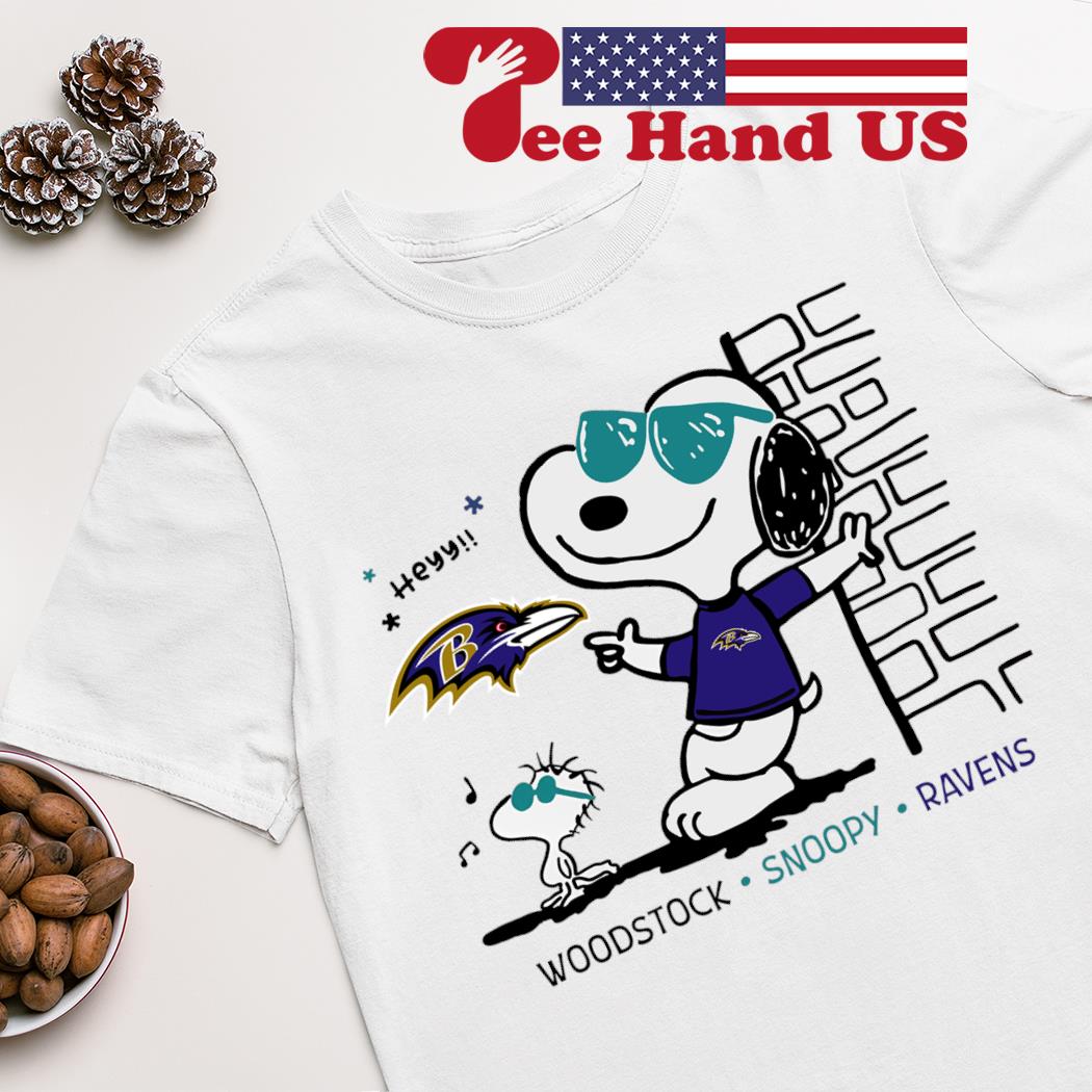 Peanuts Charlie Brown And Snoopy Playing Baseball Chicago White Sox T-Shirt  - TeeNavi